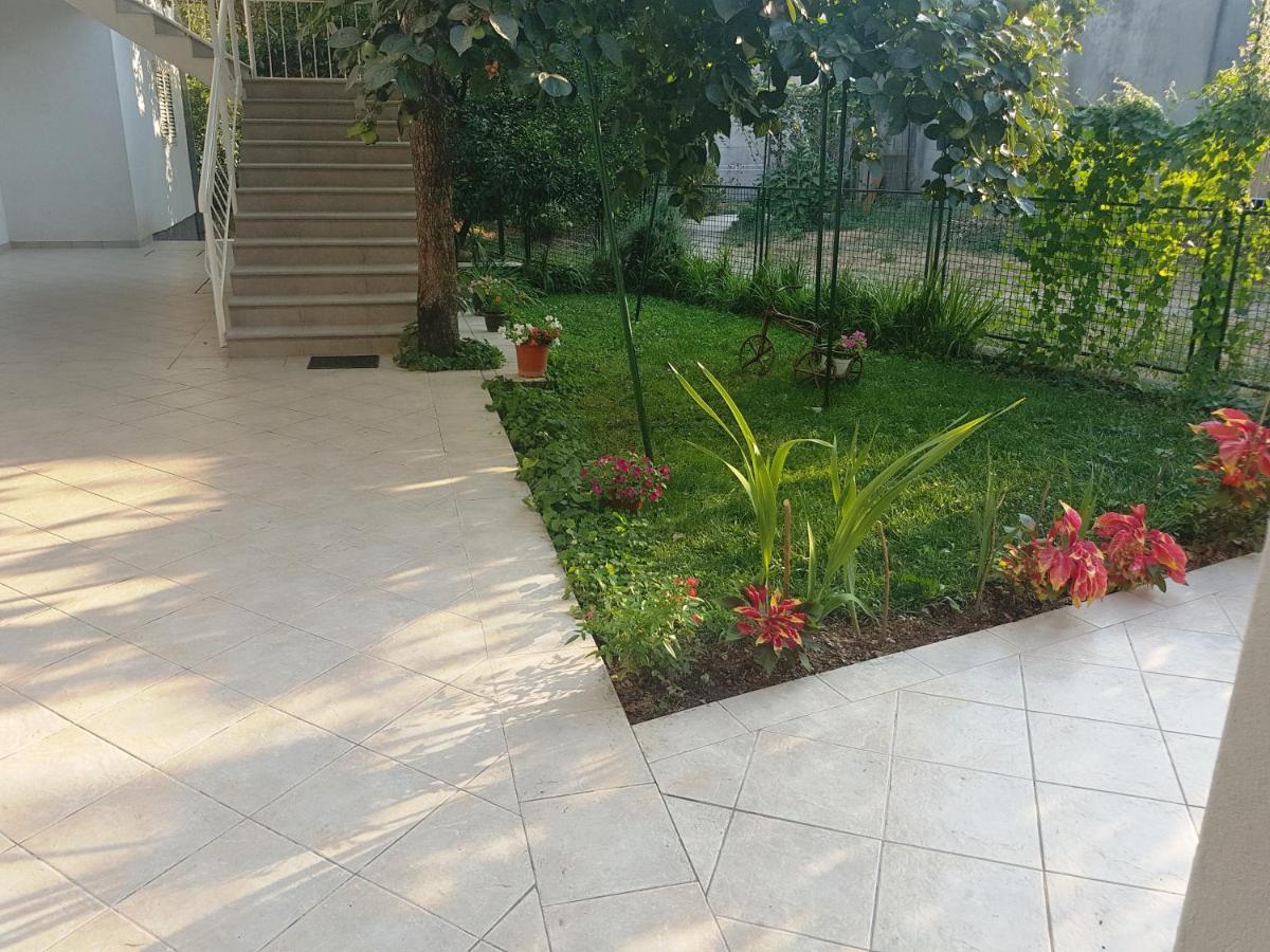 Apartment Jelena *